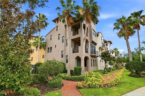 $749,900 | 4815 Yacht Club Drive, Unit 105, Tampa, FL 33616