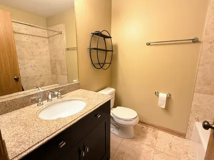 $2,500 | 5 Dewalt Court, Elmhurst, IL 60126