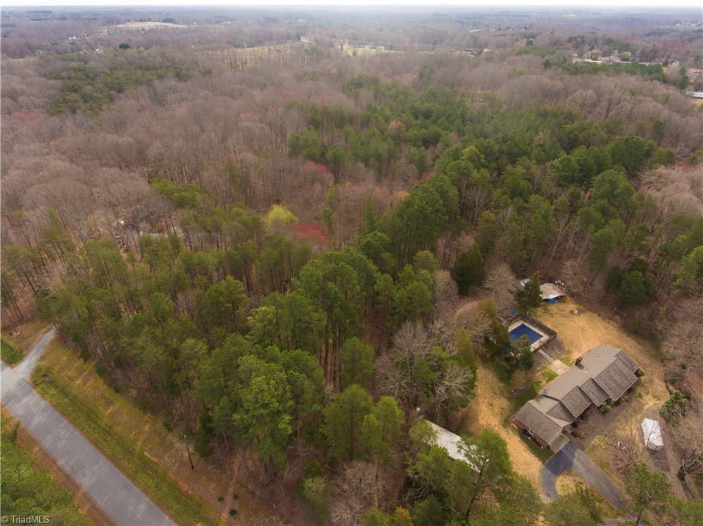 7000 Lanier Road Summerfield, NC 27358 - Photo 2 of 9