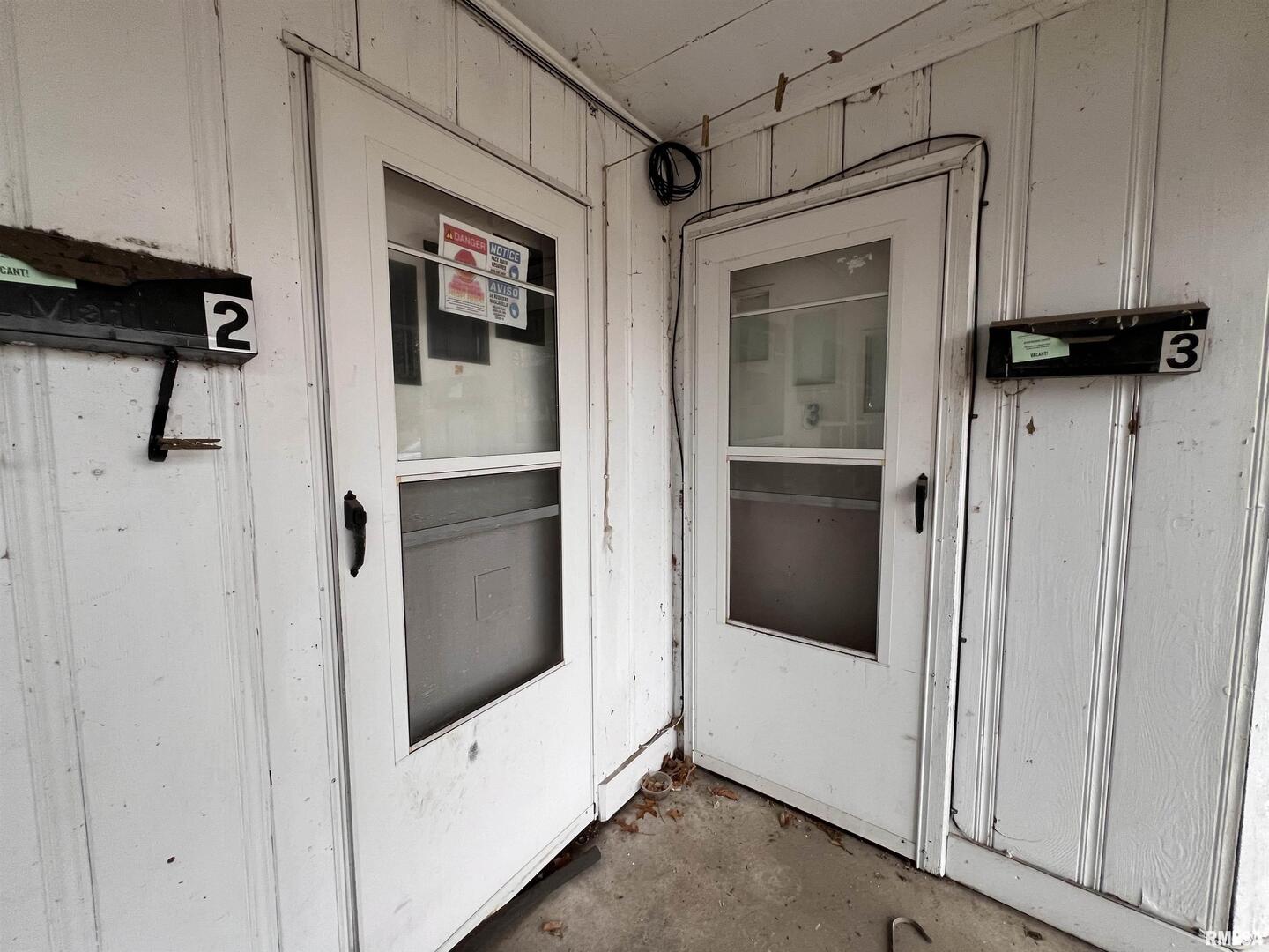 406 South University Avenue Carbondale, IL 62901 - Photo 3 of 36 a view of a storage & utility room