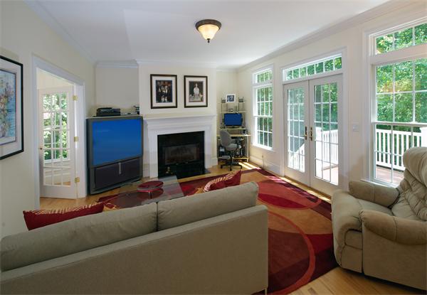 153 Rangeley Road Brookline, MA 02467 - Photo 11 of 18