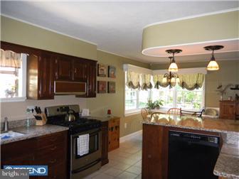 34 Harvard Road Audubon, NJ 08106 - Photo 4 of 12 Kitchen