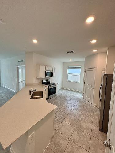 516 Reggie Road Winter Haven, FL 33880 - Photo 9 of 23