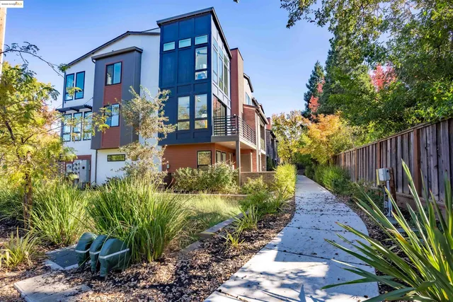 $1,099,000 | 2640 Jones Road, Unit A, Walnut Creek, CA 94597