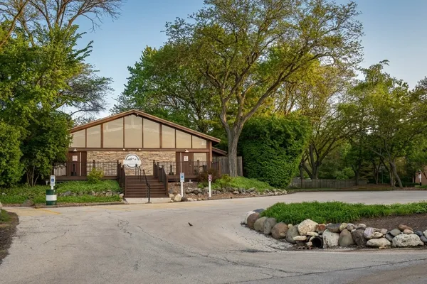 $243,100 | 5950 Oakwood Drive, Unit 4A, Lisle, IL 60532