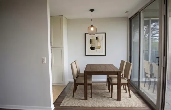 $243,100 | 5950 Oakwood Drive, Unit 4A, Lisle, IL 60532