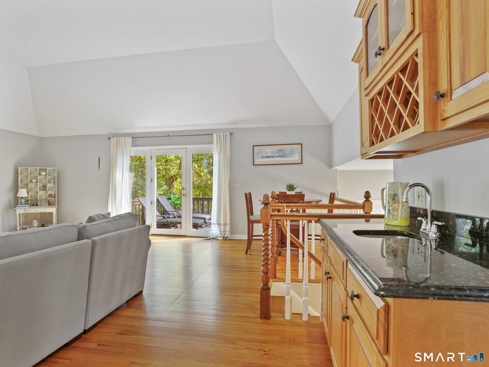 96 Coventry Lane Trumbull, CT 06611 - Photo 16 of 34