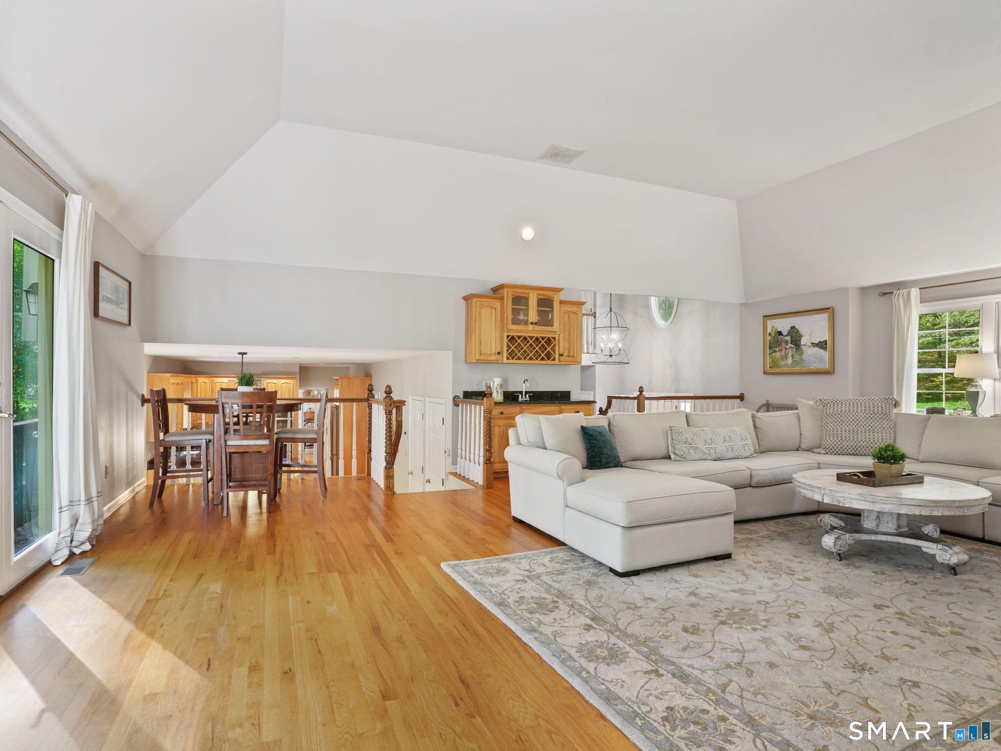 96 Coventry Lane Trumbull, CT 06611 - Photo 17 of 34