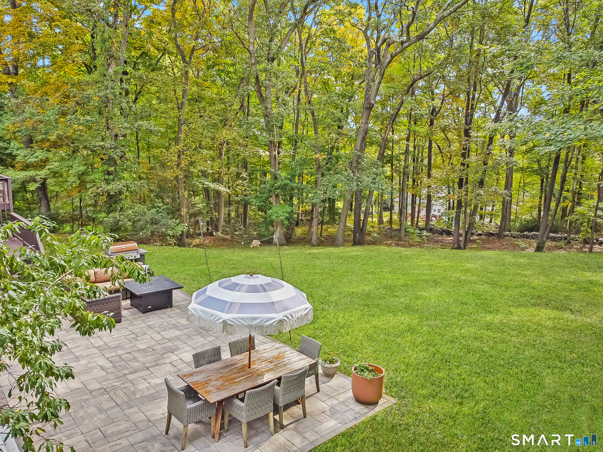 96 Coventry Lane Trumbull, CT 06611 - Photo 30 of 34