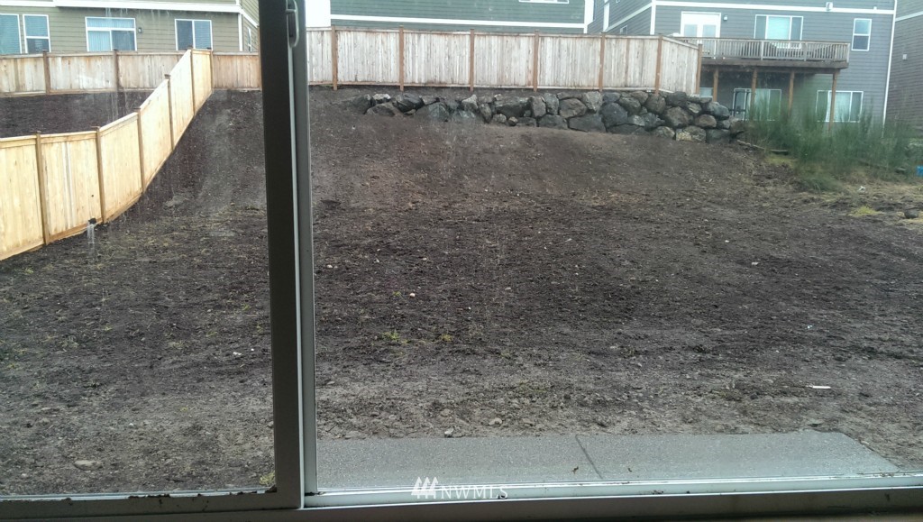 824 Lyons Avenue Northeast Renton, WA 98059 - Photo 4 of 15 Gallery Image 4