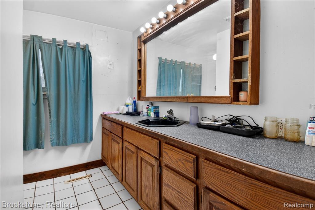 6756 West Beard Road Perry, MI 48872 - Photo 15 of 32