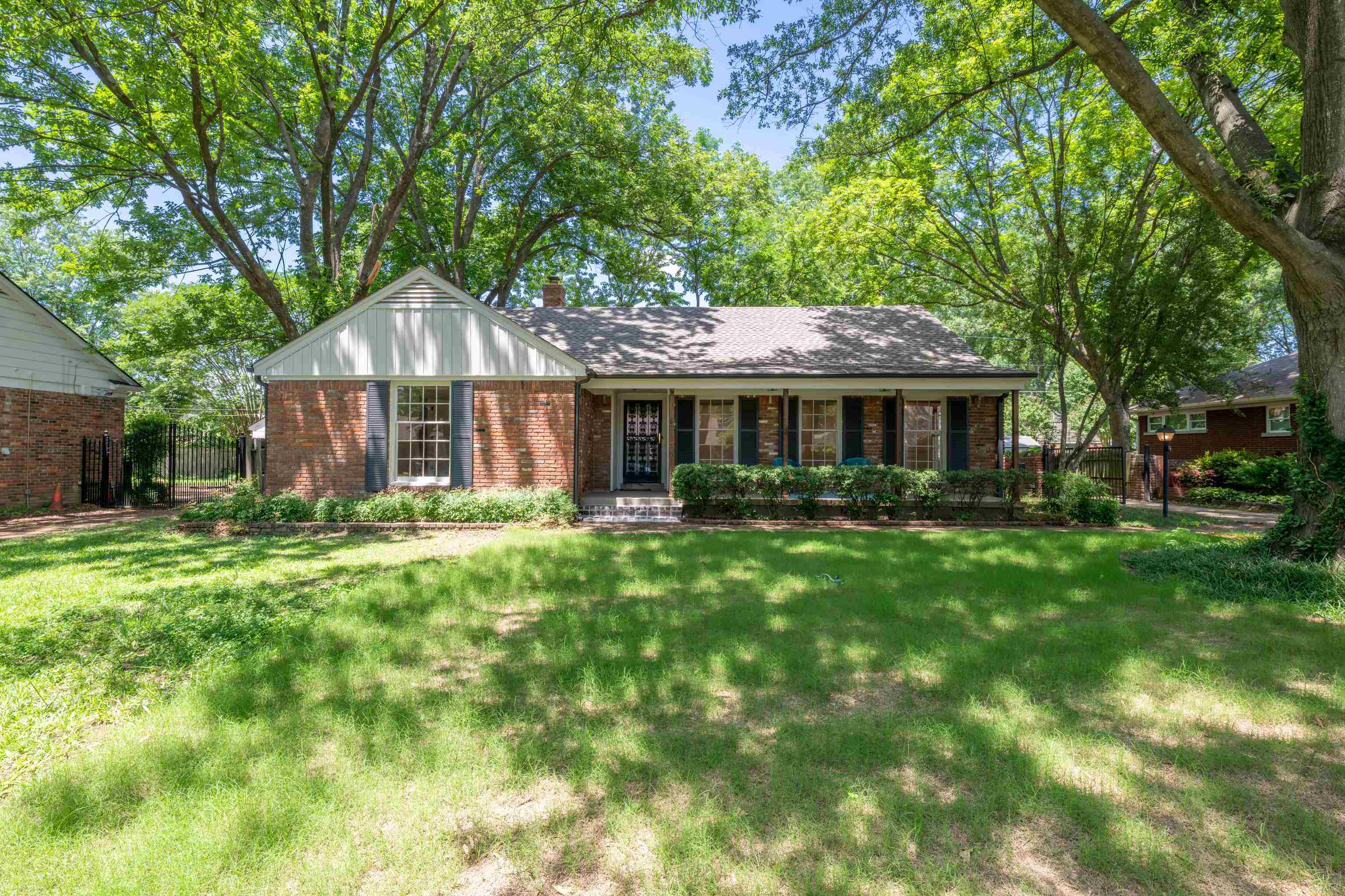 4856 Kaye Road Memphis, TN 38117 - Photo 1 of 30