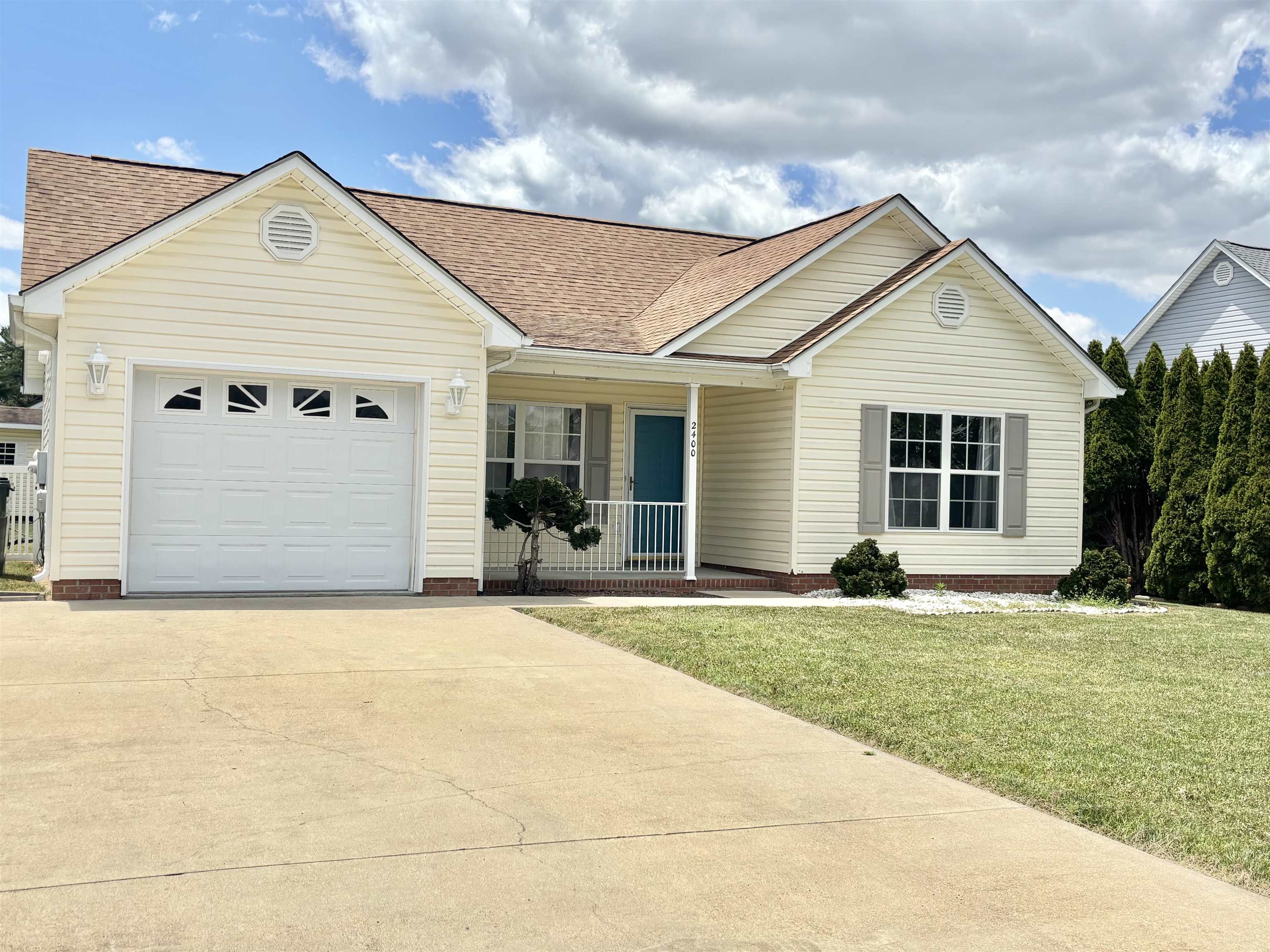 2400 Monroe Street Waynesboro, VA 22980 - Photo 2 of 23