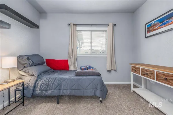 $250,000 | 615 South 4th Avenue, Caldwell, ID 83605