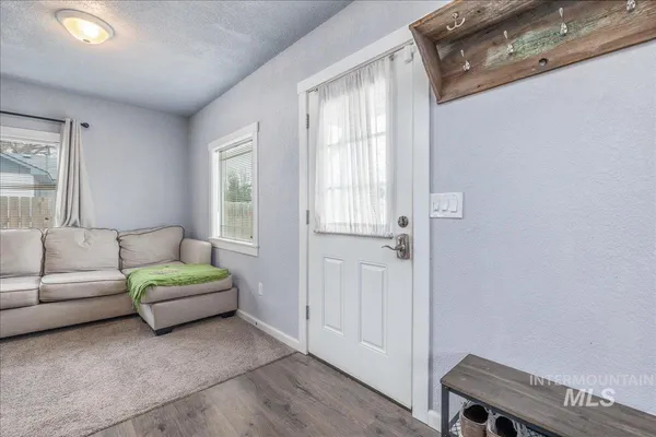 $250,000 | 615 South 4th Avenue, Caldwell, ID 83605