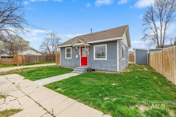 $250,000 | 615 South 4th Avenue, Caldwell, ID 83605