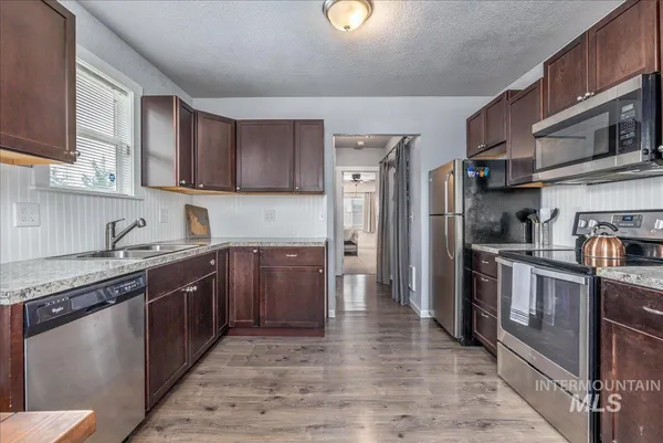 $250,000 | 615 South 4th Avenue, Caldwell, ID 83605