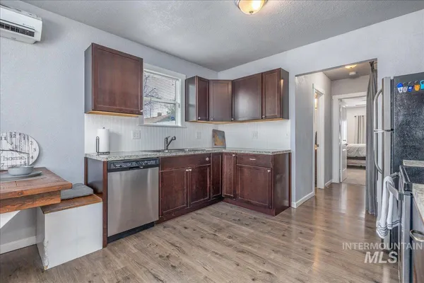 $250,000 | 615 South 4th Avenue, Caldwell, ID 83605