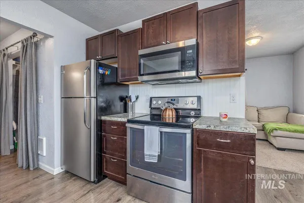 $250,000 | 615 South 4th Avenue, Caldwell, ID 83605