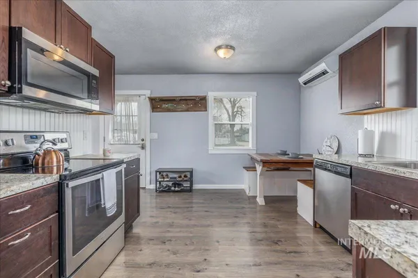 $250,000 | 615 South 4th Avenue, Caldwell, ID 83605