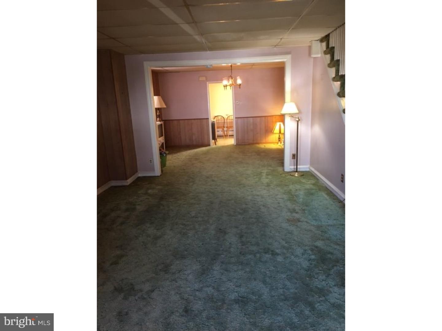 156 Westdale Road Upper Darby, PA 19082 - Photo 3 of 15 Living Room