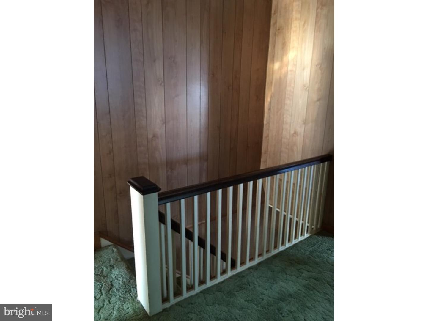 156 Westdale Road Upper Darby, PA 19082 - Photo 8 of 15 Hallway