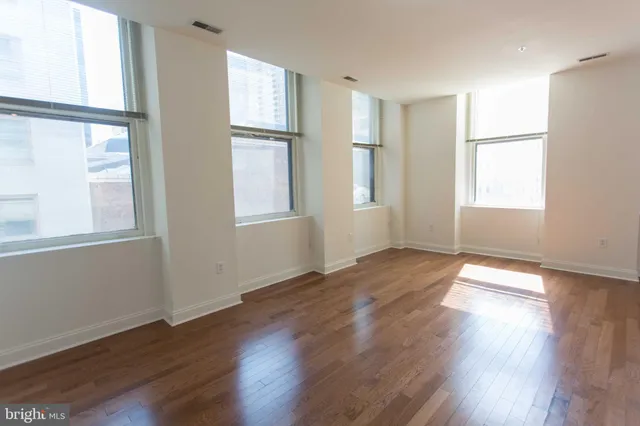 $1,765 | 1600-1 Walnut Street, Unit 806, Philadelphia, PA 19103