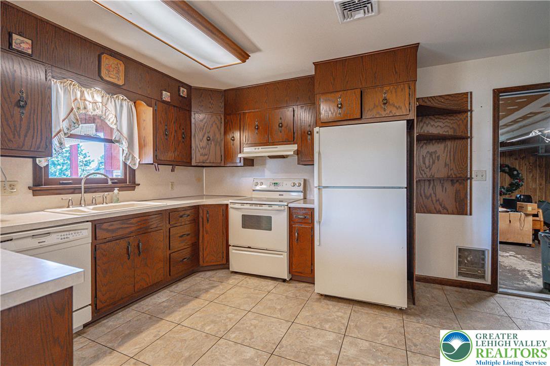 2820 Keystone Street Bethlehem, PA 18020 - Photo 8 of 39 Gallery Image 8