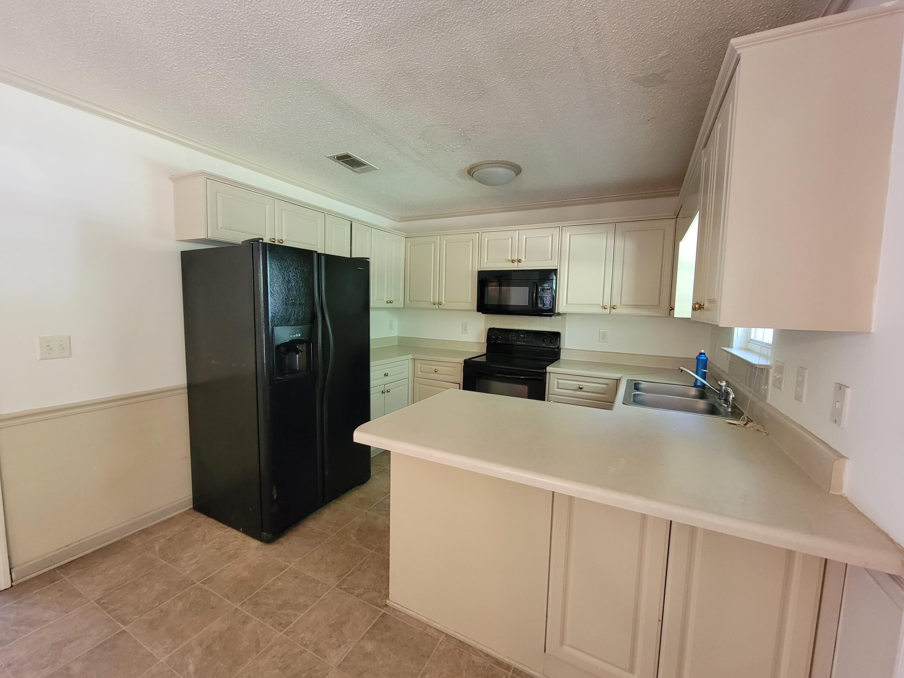 2751 Davis Mill Road Hephzibah, GA 30815 - Photo 5 of 17 20220912_094446