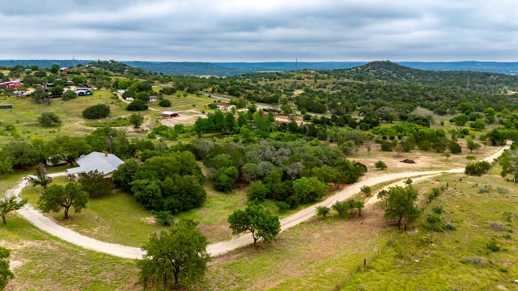 168 Stoney Hills Road Center Point, TX 78010 - Photo 7 of 32