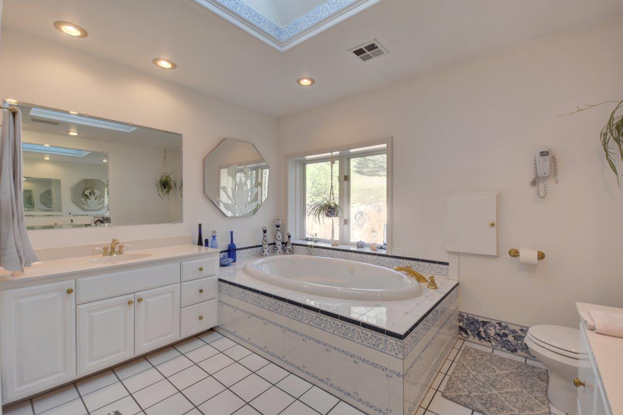 4401 Andrews Road Medford, OR 97501 - Photo 20 of 37 20