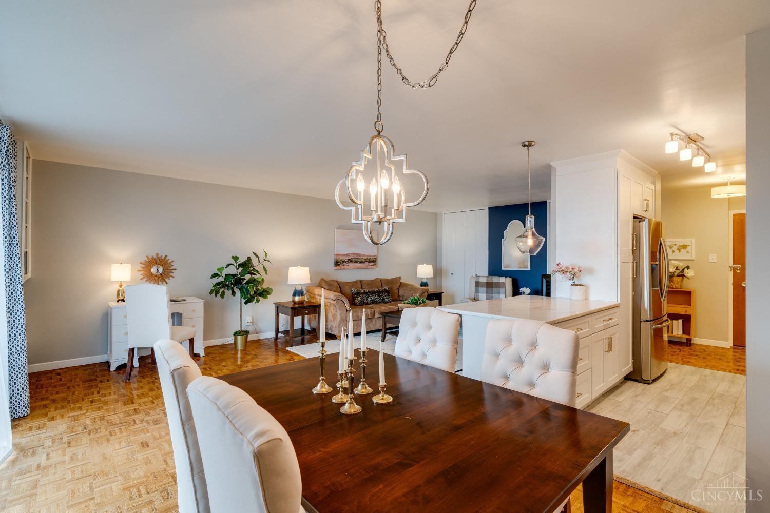 2324 Madison Road, Unit 805 Cincinnati, OH 45208 - Photo 18 of 36 Gallery Image 18