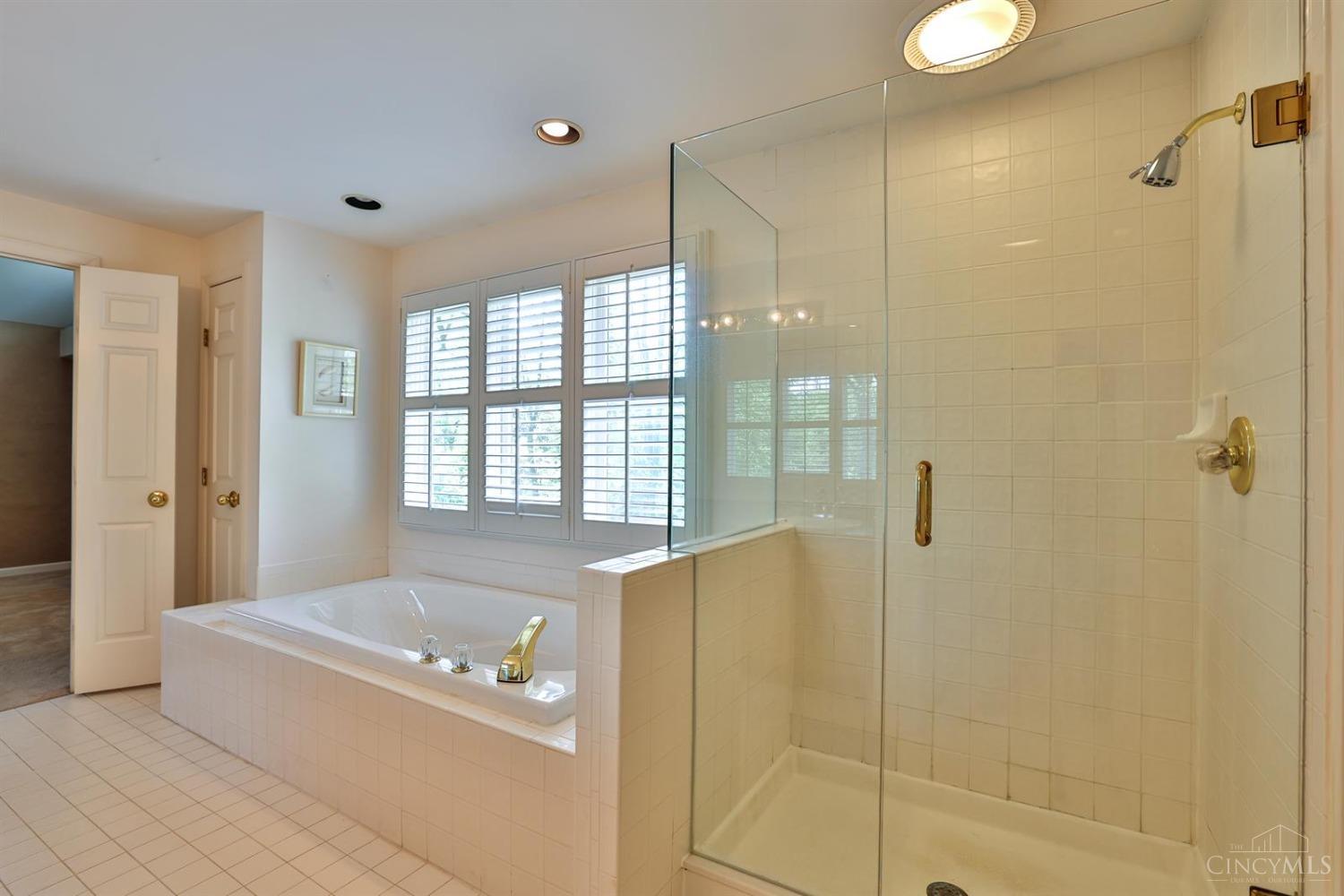 5785 Miami Road Cincinnati, OH 45243 - Photo 32 of 67