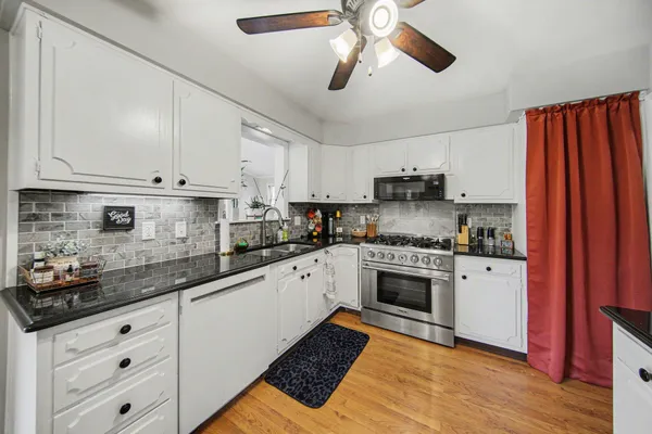 $260,000 | 411 Park Road, Jackson, MI 49203