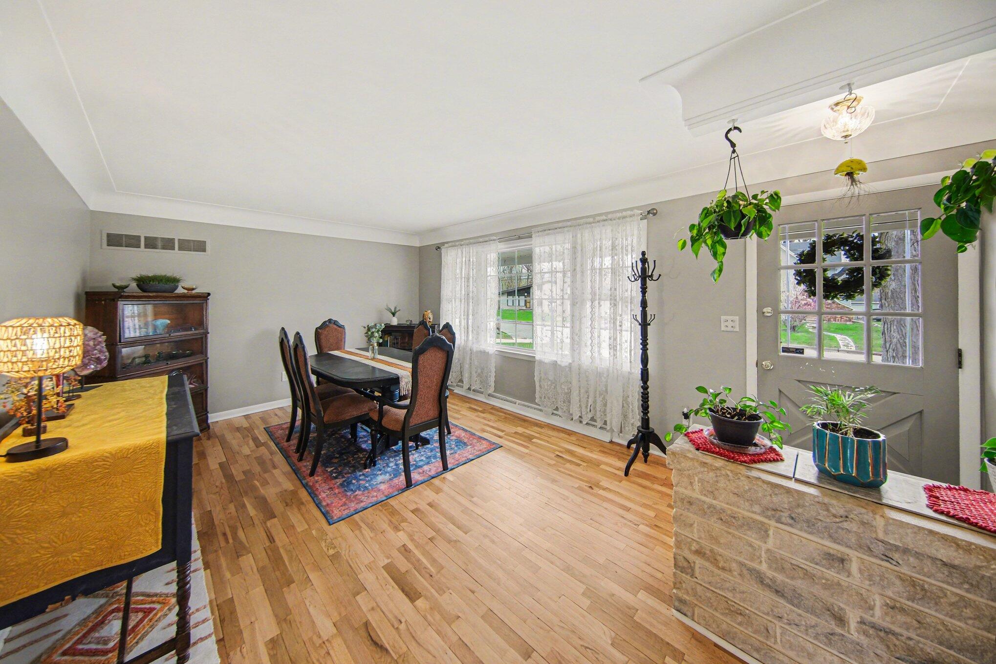 411 Park Road Jackson, MI 49203 - Photo 14 of 37 014_file_5605
