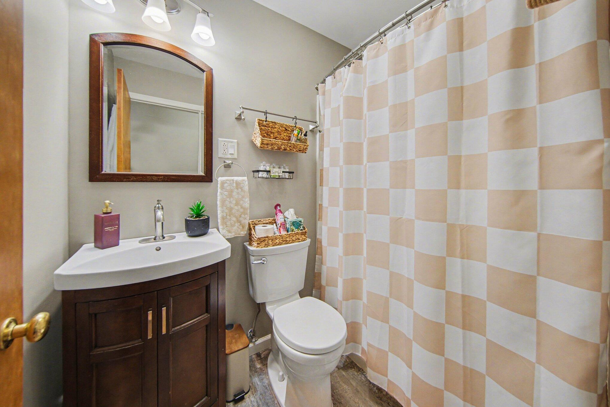411 Park Road Jackson, MI 49203 - Photo 26 of 37 026_file_6567