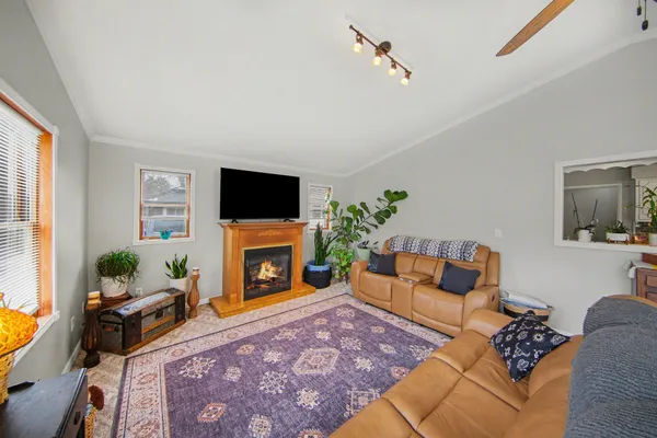 $260,000 | 411 Park Road, Jackson, MI 49203