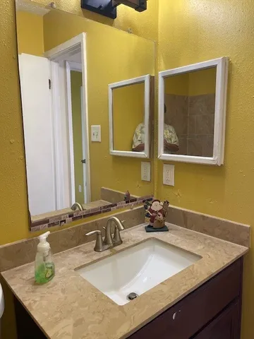 $208,700 | 12019 Kings Grove Drive, Houston, TX 77044