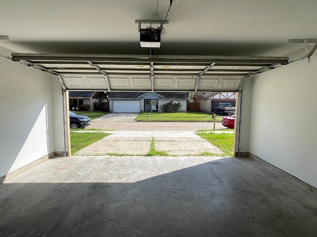 12019 Kings Grove Drive Houston, TX 77044 - Photo 3 of 50 a view of parking garage