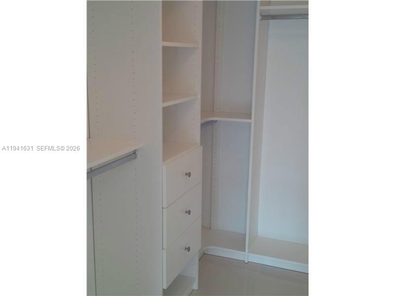 31 Southeast 6th Street, Unit 2007 Miami, FL 33131 - Photo 22 of 22