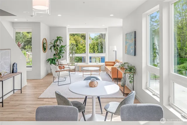 $639,000 | 12225 Roseberg Avenue South, Unit 7, Seattle, WA 98168