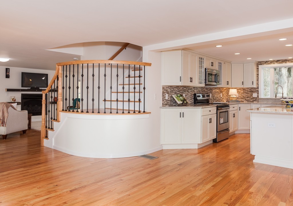 308 Glendale Road Hampden, MA 01036 - Photo 8 of 30 Gallery Image 8