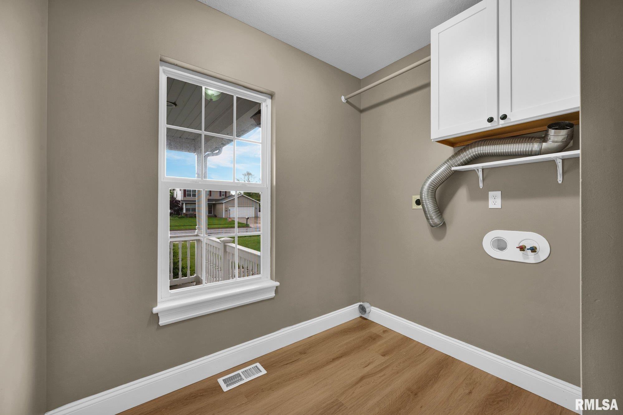 1832 Jadens Way Washington, IL 61571 - Photo 14 of 35
