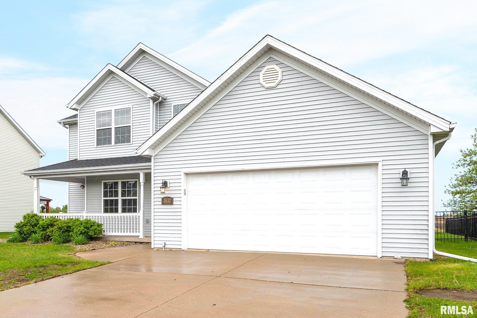 1832 Jadens Way Washington, IL 61571 - Photo 3 of 35