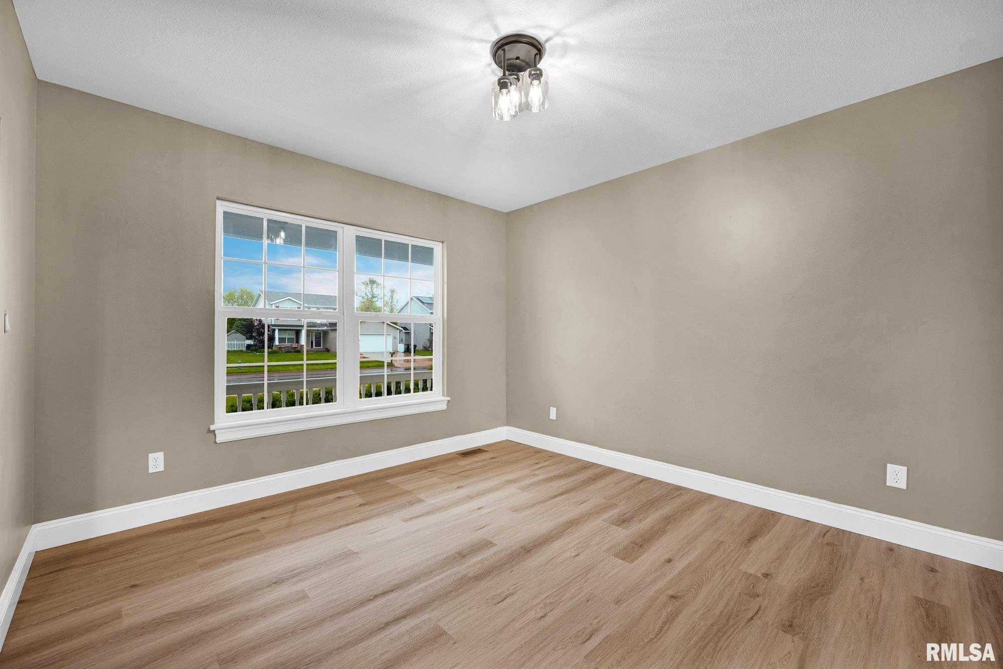 1832 Jadens Way Washington, IL 61571 - Photo 6 of 35