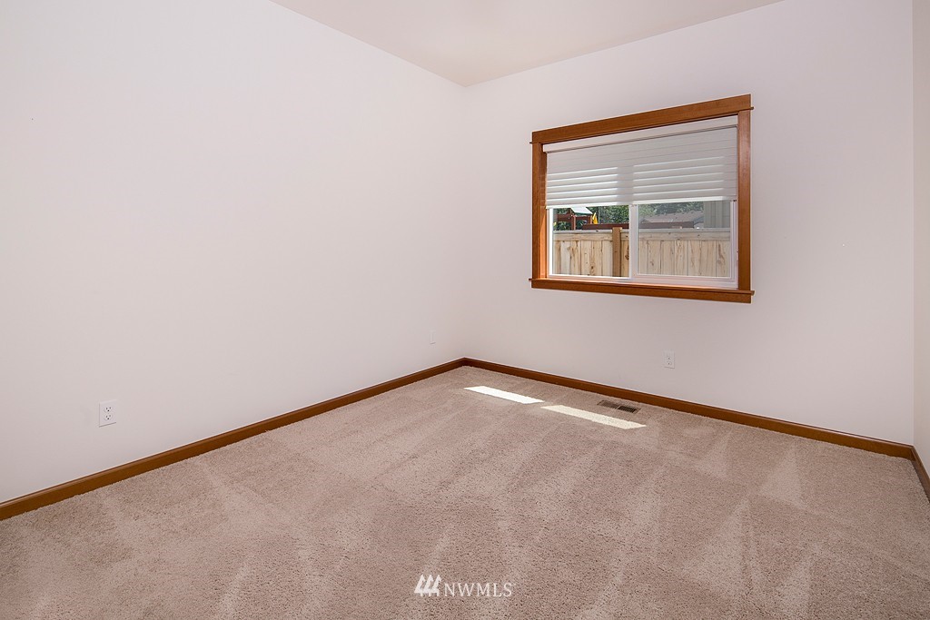 15529 42nd Drive Southeast Bothell, WA 98012 - Photo 14 of 18 Gallery Image 14
