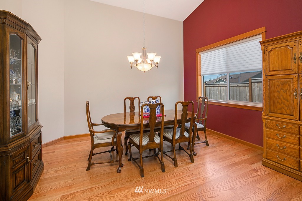 15529 42nd Drive Southeast Bothell, WA 98012 - Photo 8 of 18 Gallery Image 8
