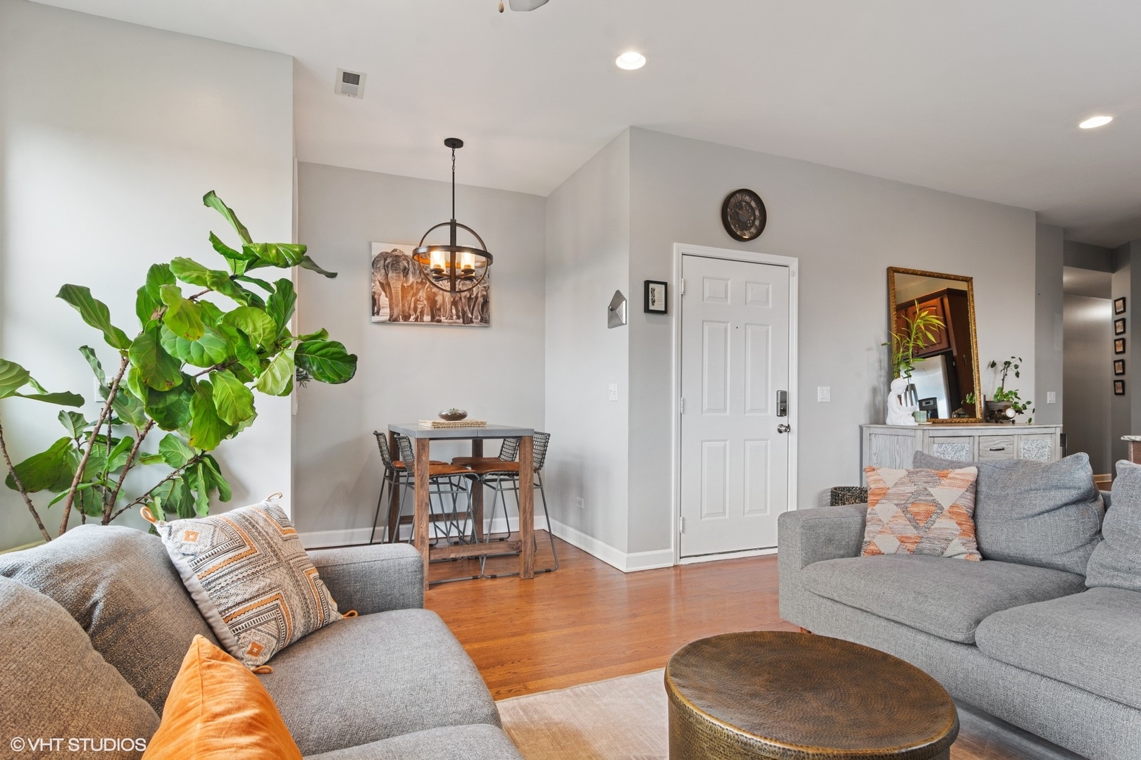 6023 North Ridge Avenue, Unit 3E Chicago, IL 60660 - Photo 3 of 16