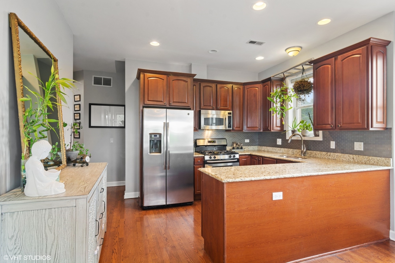 6023 North Ridge Avenue, Unit 3E Chicago, IL 60660 - Photo 5 of 16
