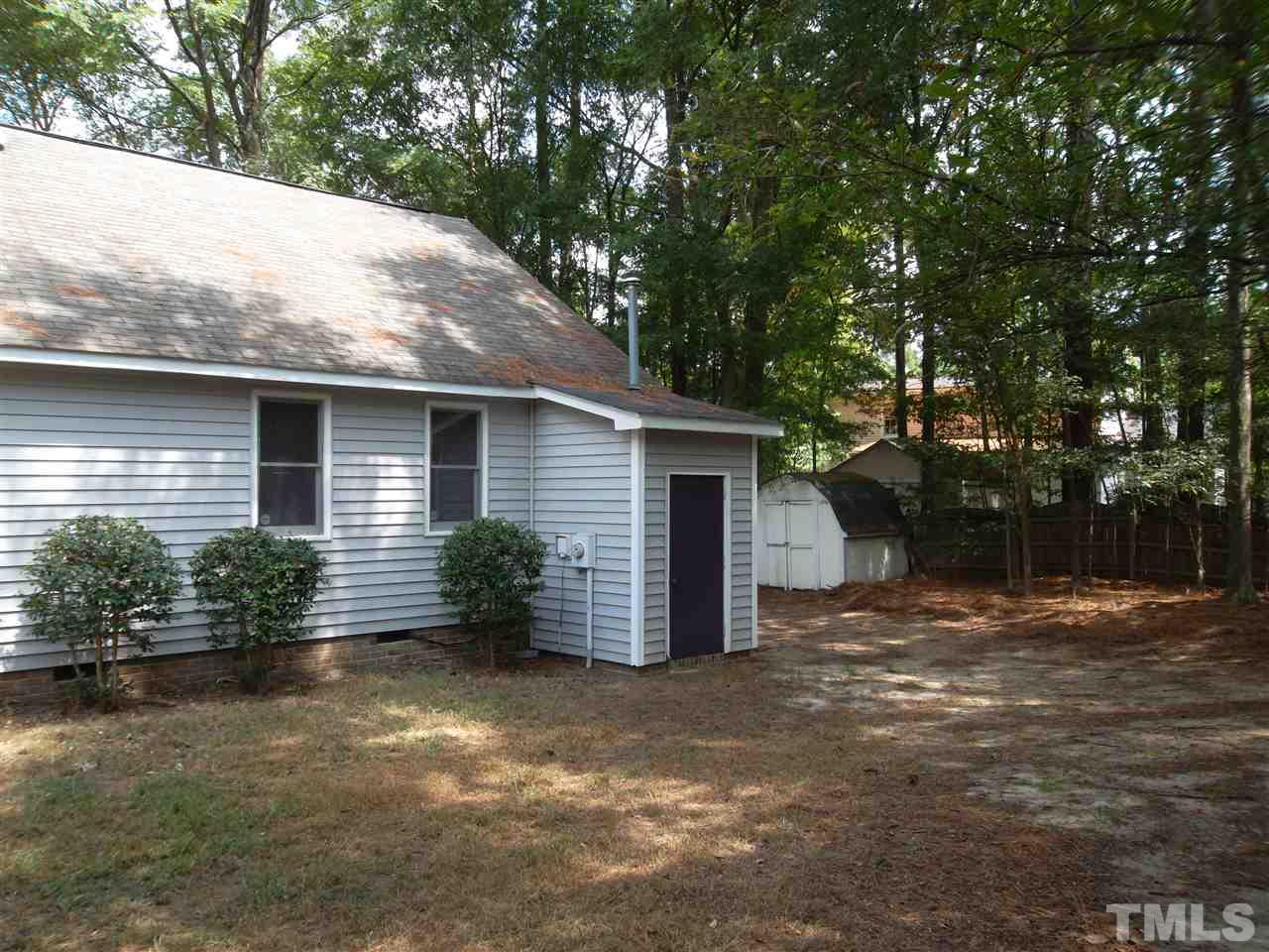 2608 Denbigh Court Raleigh, NC 27604 - Photo 11 of 17